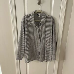 H&M Divided striped linen shirt (greyish navy and white stripes)
